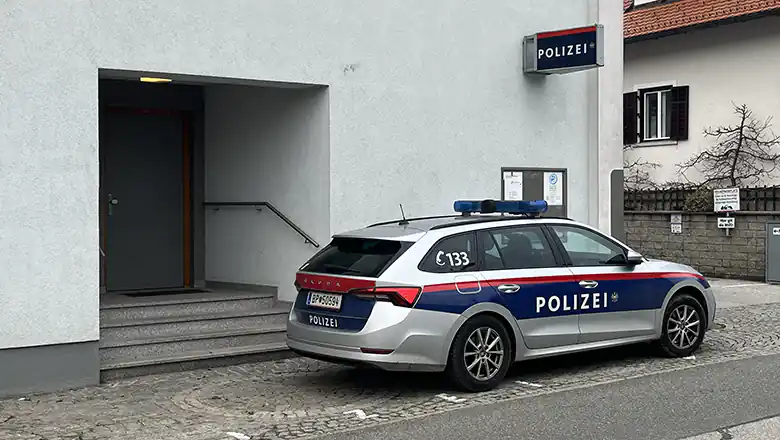 Fahrerflucht: Wiener streifte Radfahrer beim Überholen und fuhr weiter © R. Vidmar