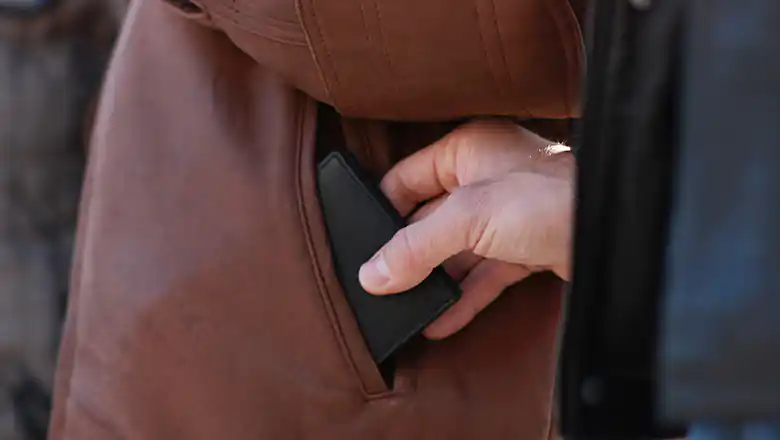 2 Täter nach gewerbsmäßigem Diebstahl festgenommen © polizei-beratung.de | Pol. Beratungsstelle (DE)